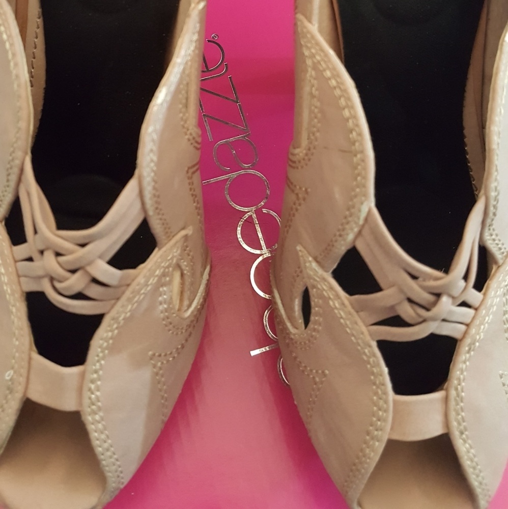 Fancy Shoes - Picture 2 of 4